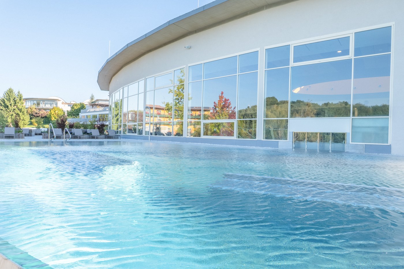 Therme Stegersbach Freibereich Infinity Pool