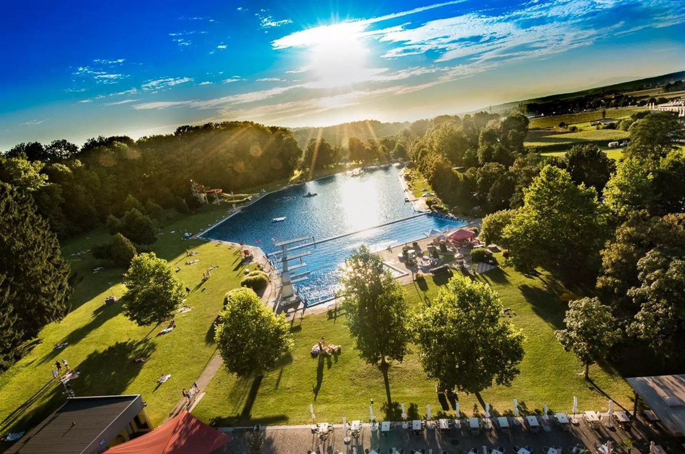 Freibad Fürstenfeld Überblick von oben