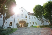 Weinschloss Koarl Thaller Haupteingang